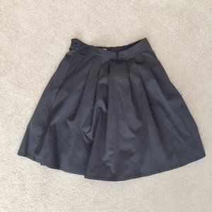 Black Pleated Skirt w/Pockets